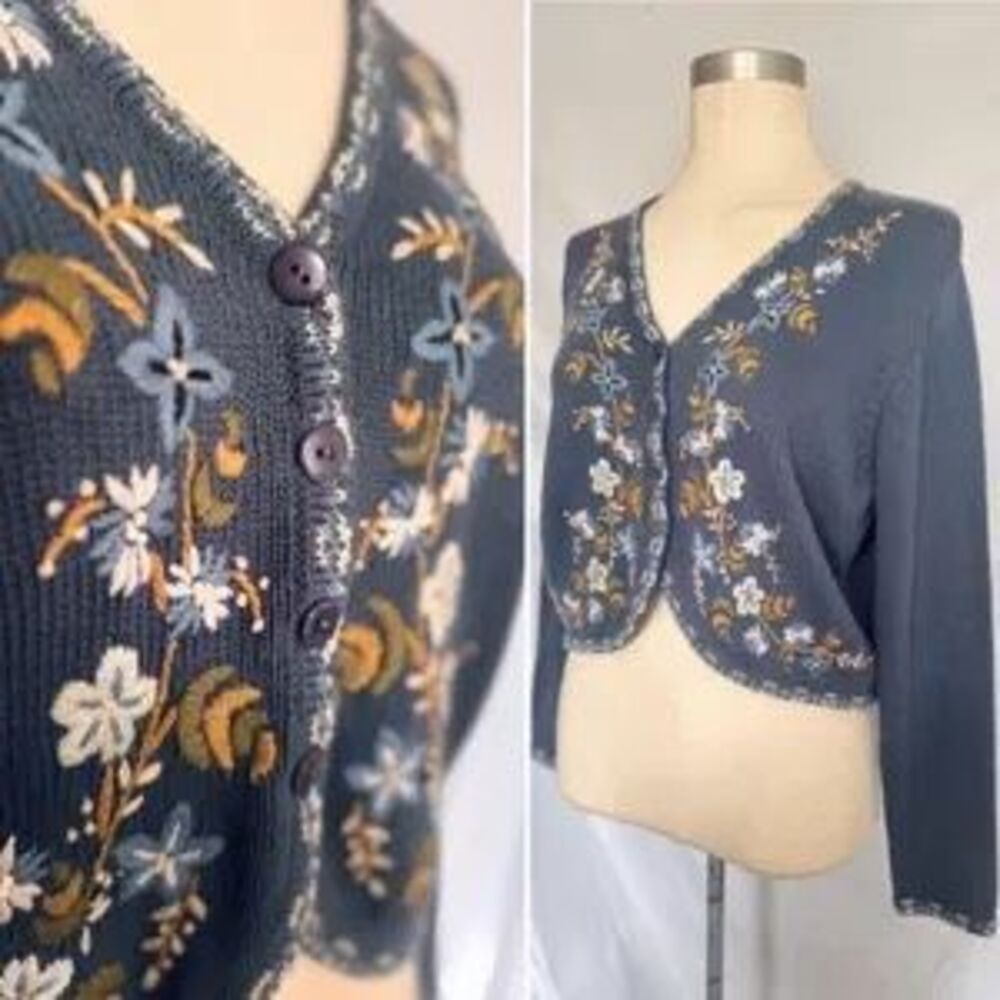 90s Vintage Embroidered Laurel Ashley Blue Knit Cropped Cardigan medium Cottagec